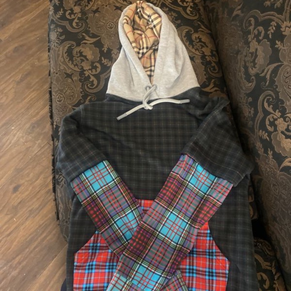 Brand new Burberry sweater